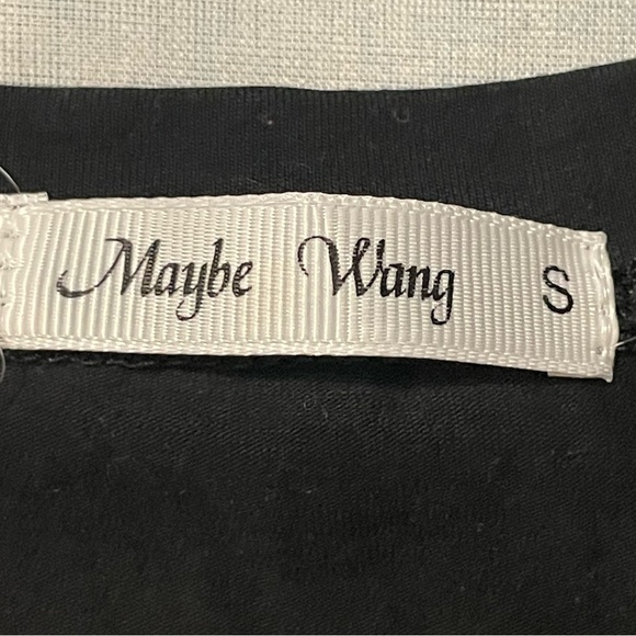 MAYBE Wang black top with love forever heart printed on front size small - Picture 4 of 10